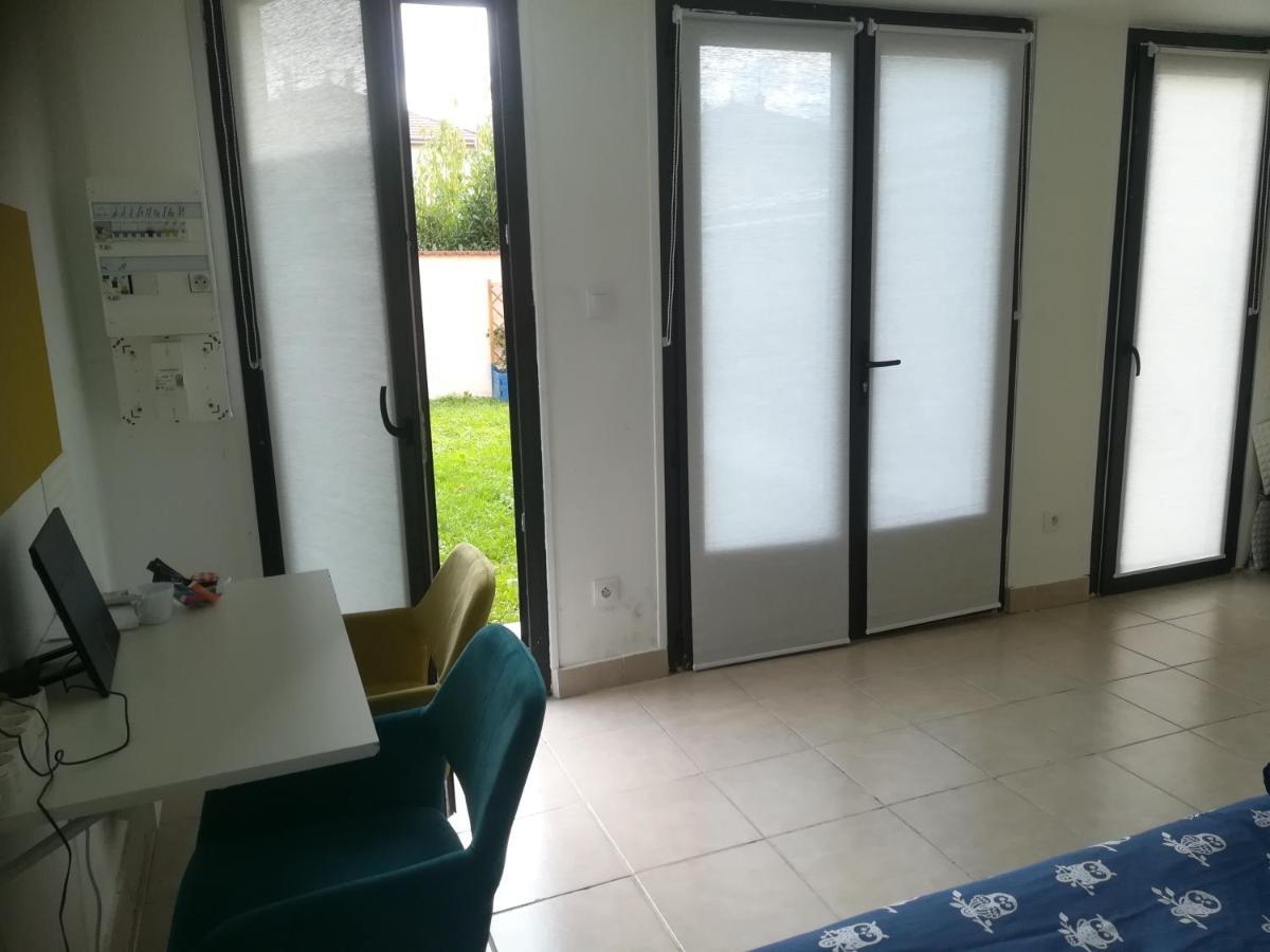 Studio Dependance Maison, 5 Mnt Gare & Tram Vénissieux Eksteriør billede