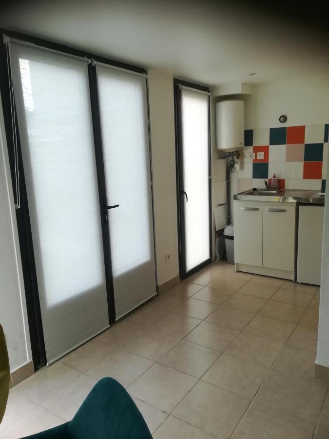 Studio Dependance Maison, 5 Mnt Gare & Tram Vénissieux Eksteriør billede